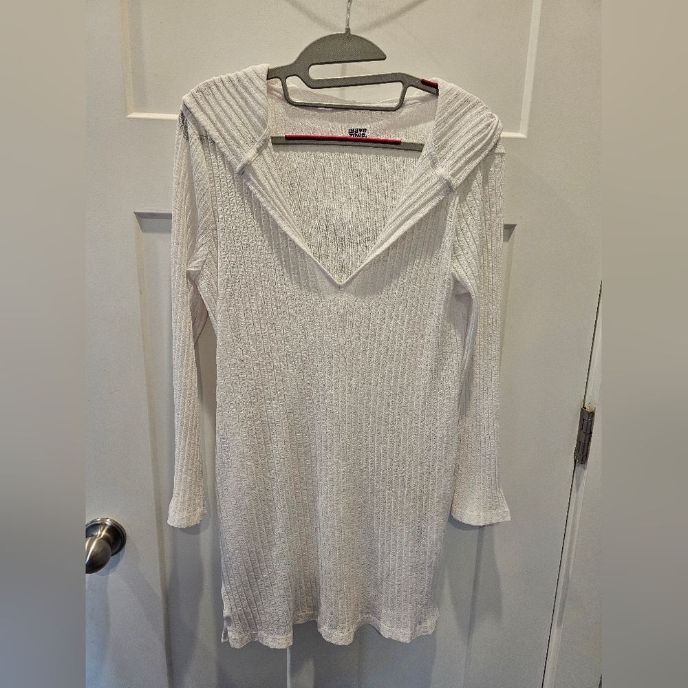 Wave Zone White Ribbed Hooded Tunic Top Size M Beach Cover-Up Long Sleeve V-Neck